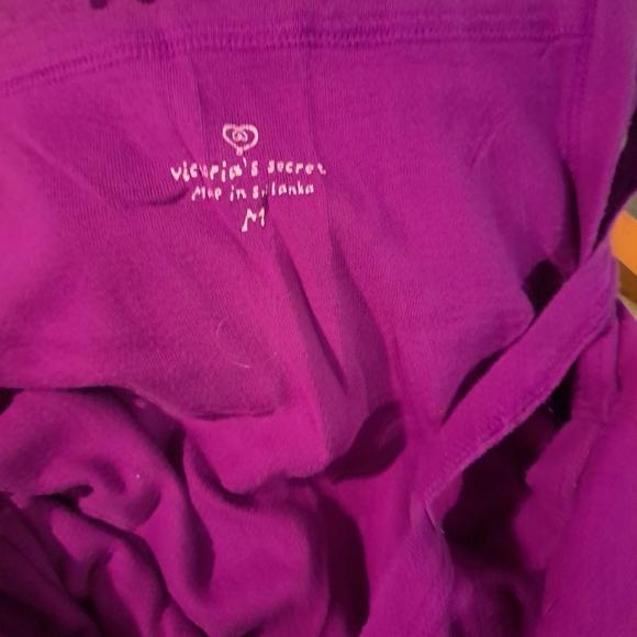 Victoria's Secret 3 Piece Pajamas, Weekend Wear - Picture 7 of 10